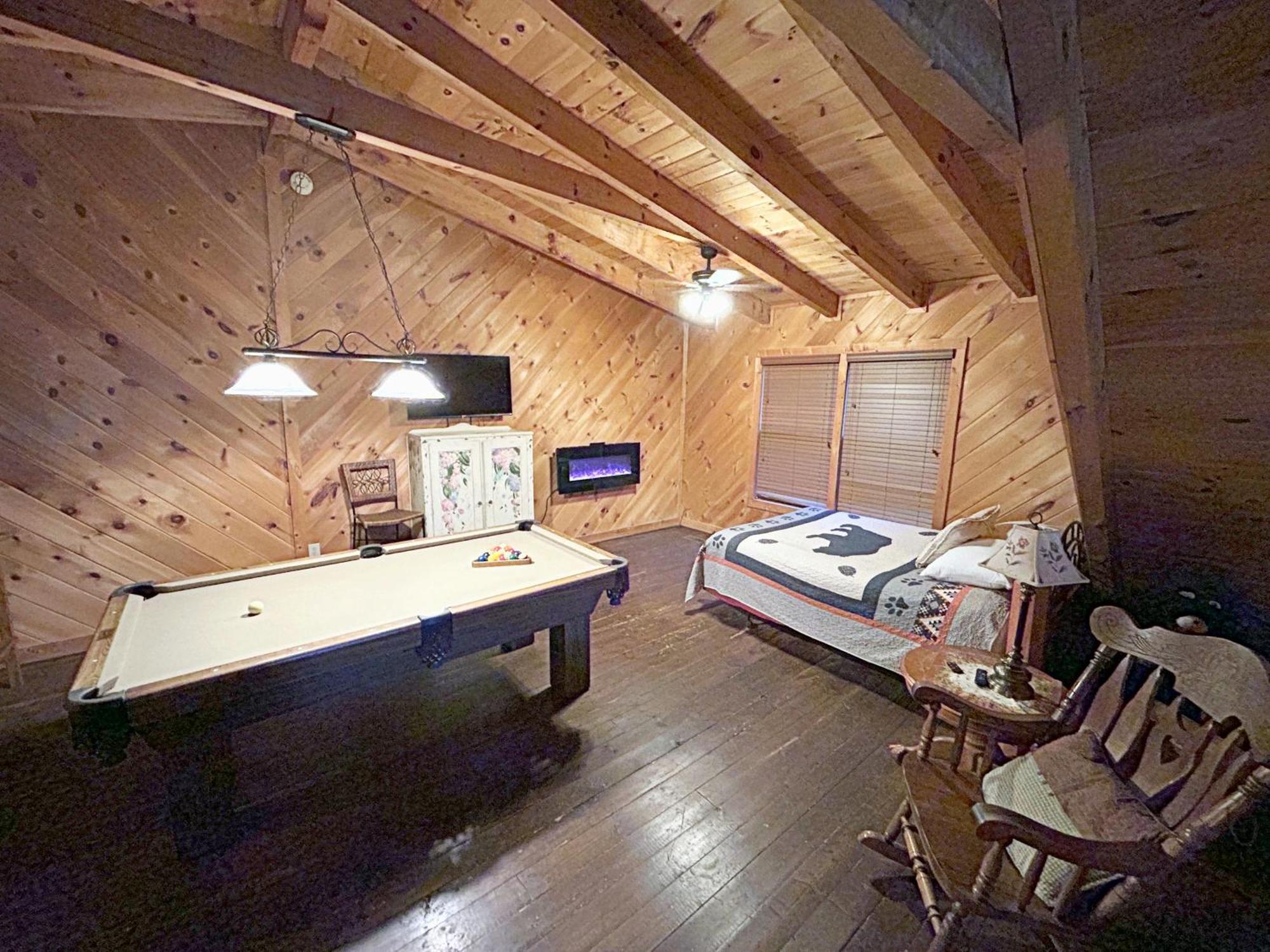 Wild Turkey "The Perfect Getaway" Pigeon Forge Exterior foto