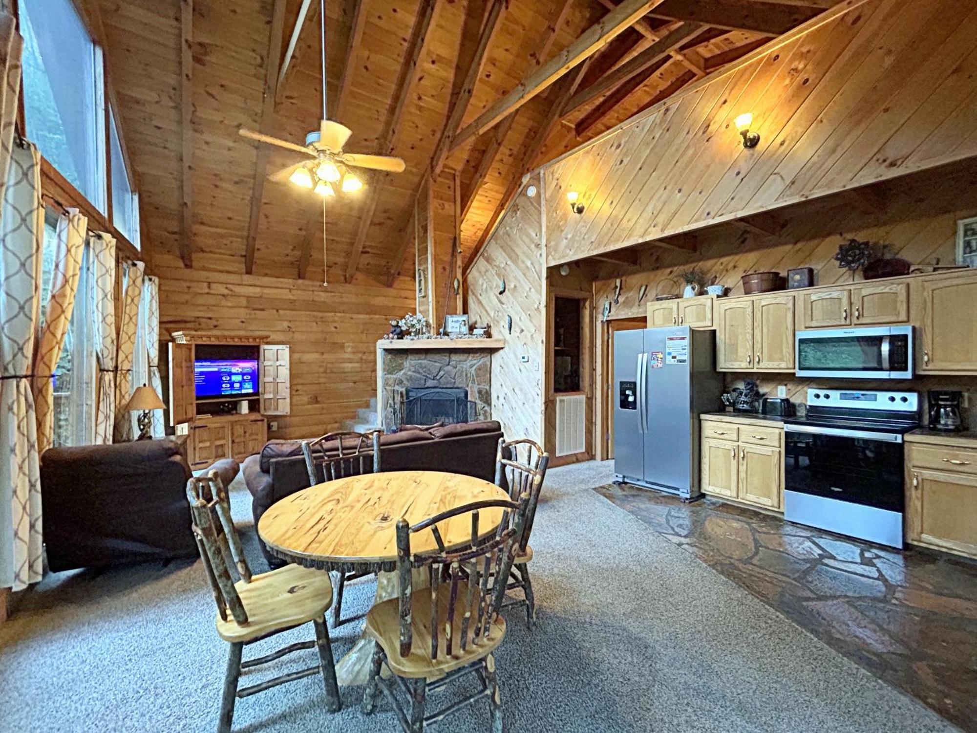 Wild Turkey "The Perfect Getaway" Pigeon Forge Exterior foto
